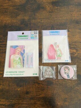 LE SSERAFIM CRAZY Acrylic Stand, Keychain, Pin & Clip SAKURA Set – New K-pop